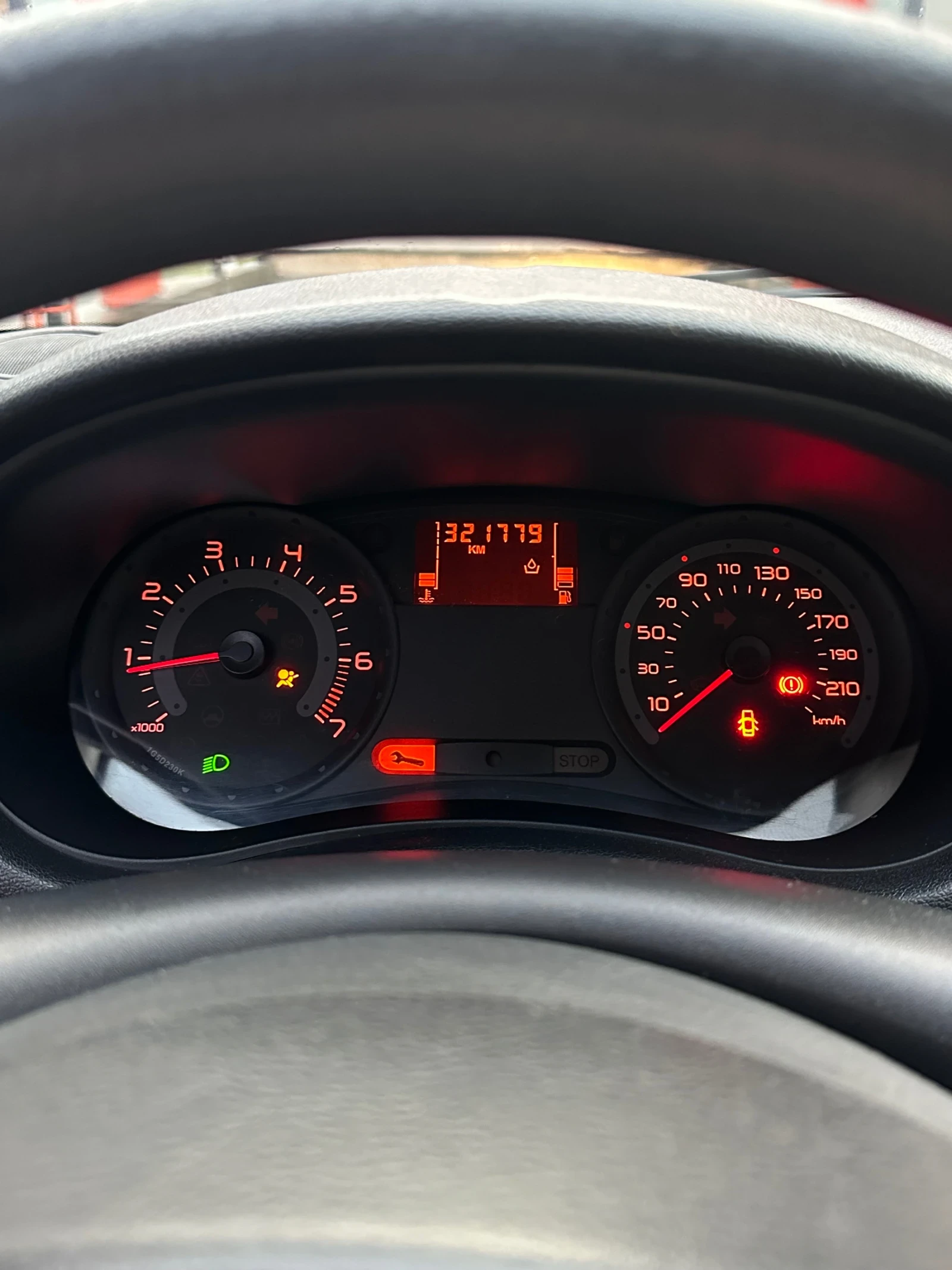 Renault Clio 1.2 75HP CLIMA - изображение 10