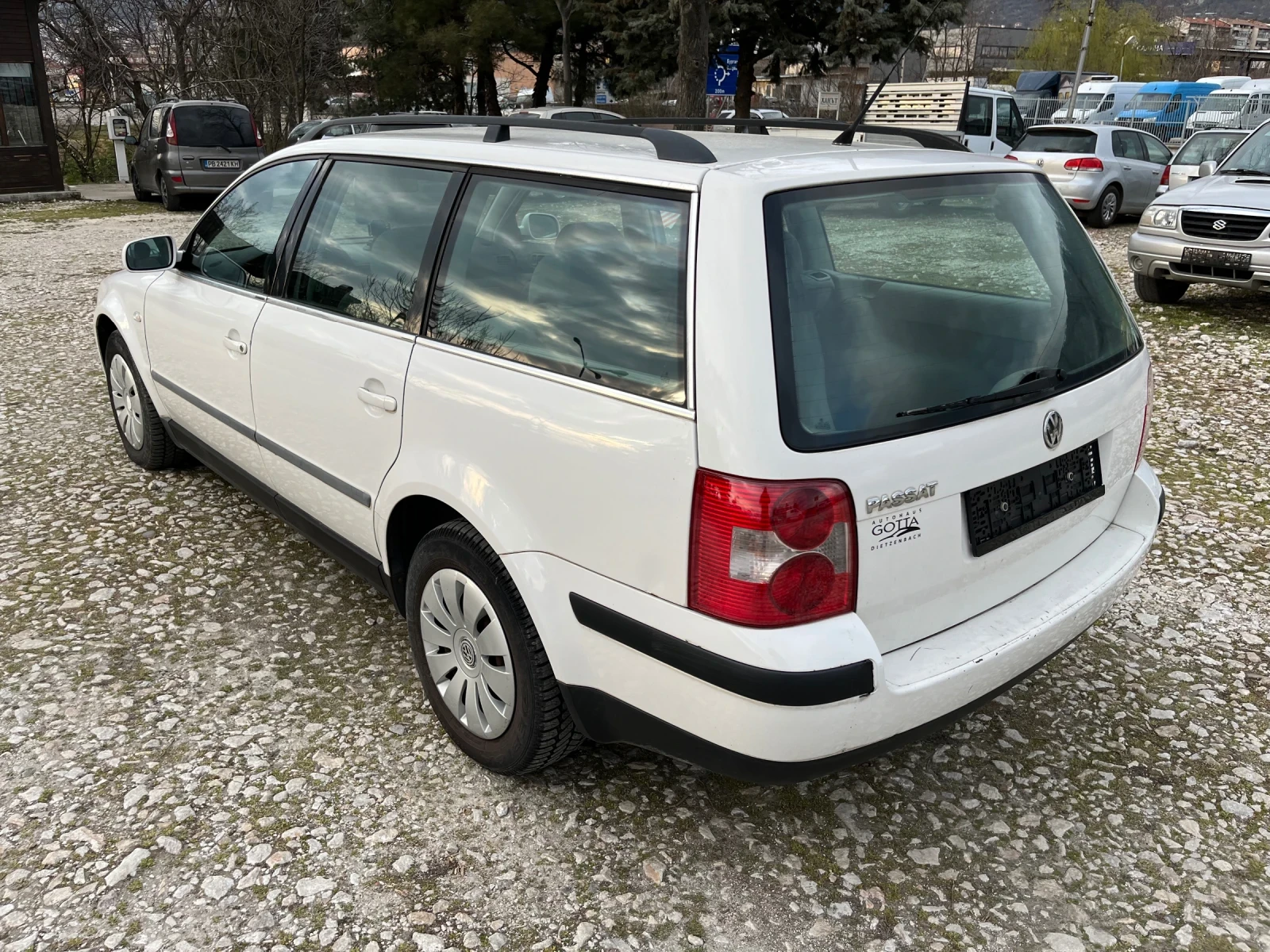 VW Passat 1.9TDI, снимка 6 - Автомобили и джипове - 53965323