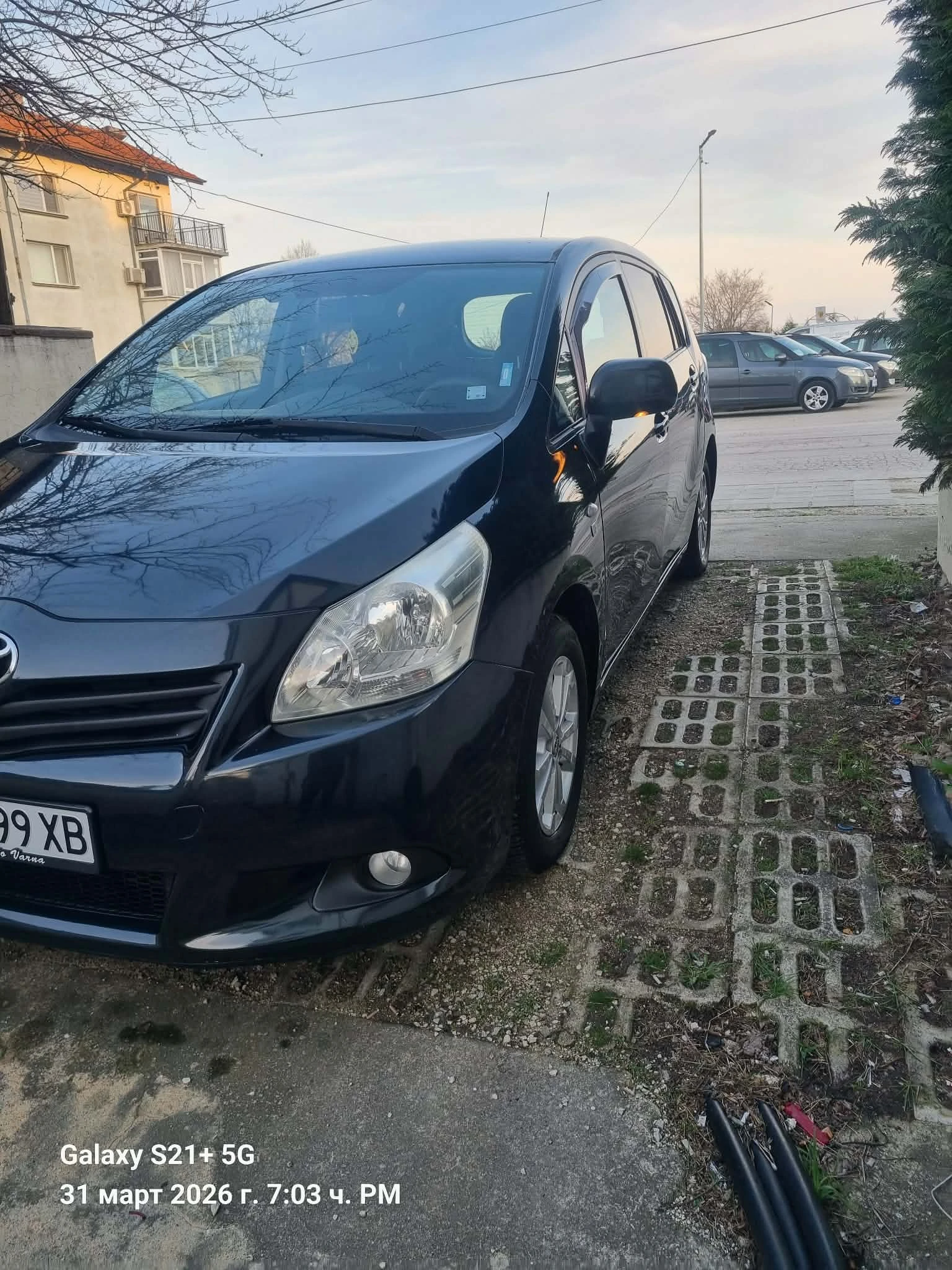 Toyota Verso D4D , снимка 6 - Автомобили и джипове - 54045392