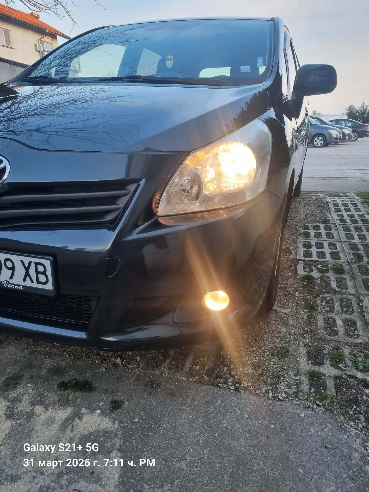 Toyota Verso D4D , снимка 8 - Автомобили и джипове - 54045392