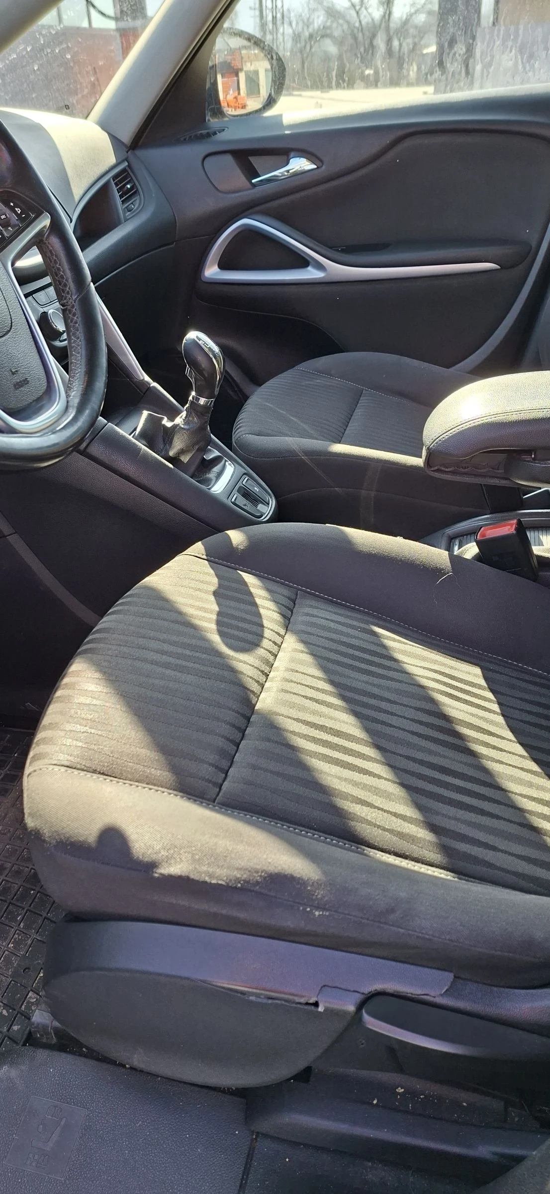 Opel Zafira, снимка 9 - Автомобили и джипове - 54243625