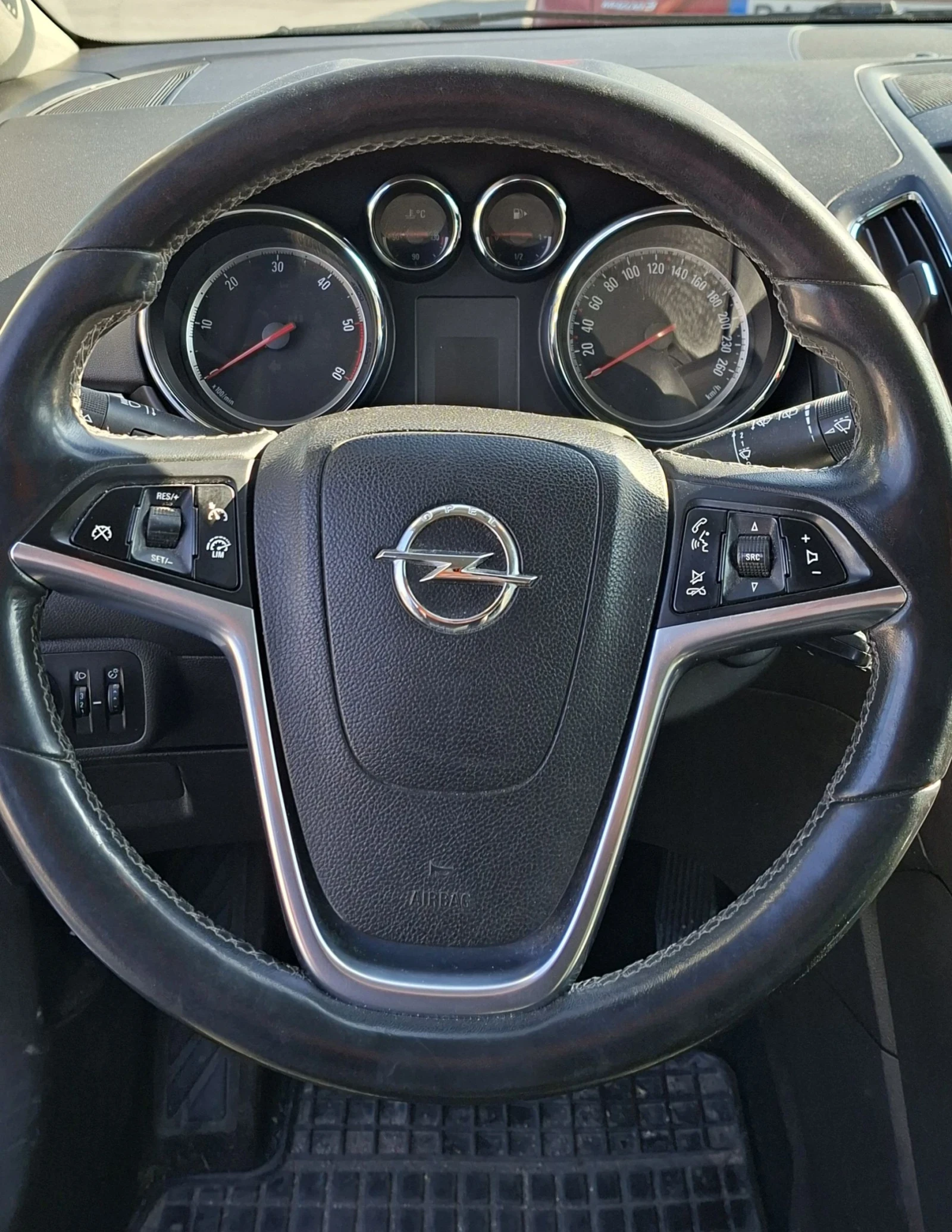 Opel Zafira, снимка 10 - Автомобили и джипове - 54243625