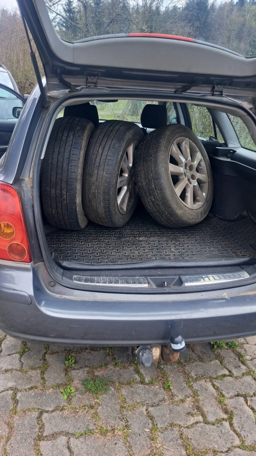 Toyota Avensis ������� ���� ���� �� �������� ���� ���� | Mobile.bg � ����������� 4