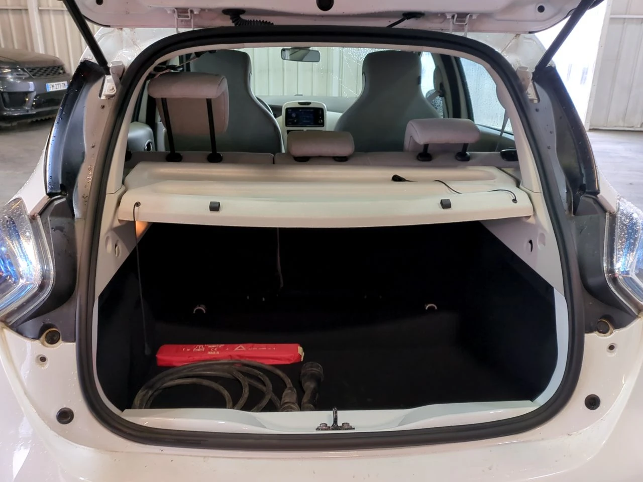 Renault Zoe R90 ZEN 40KWH, снимка 4 - Автомобили и джипове - 54386985