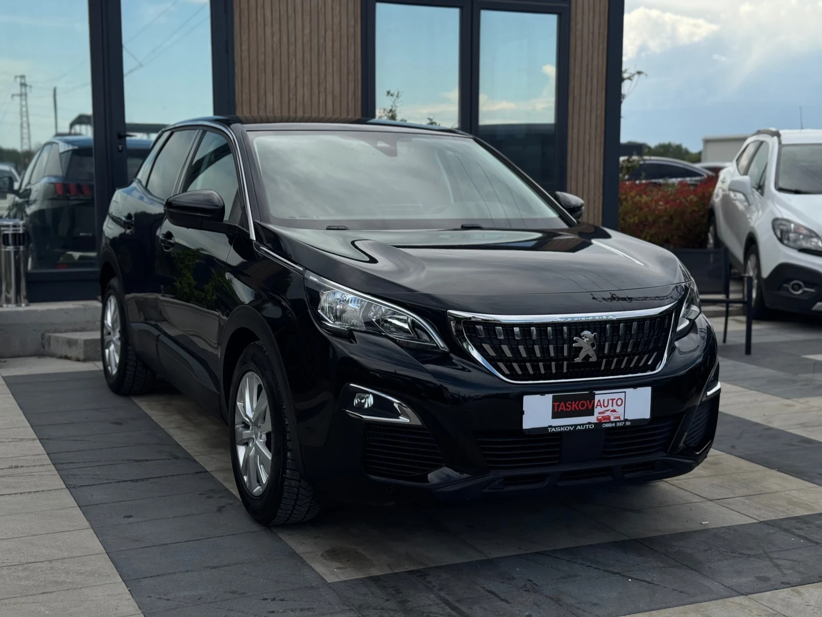 Peugeot 3008 Automatic * 127ХИЛ.км* 360  камера, снимка 3 - Автомобили и джипове - 54409058