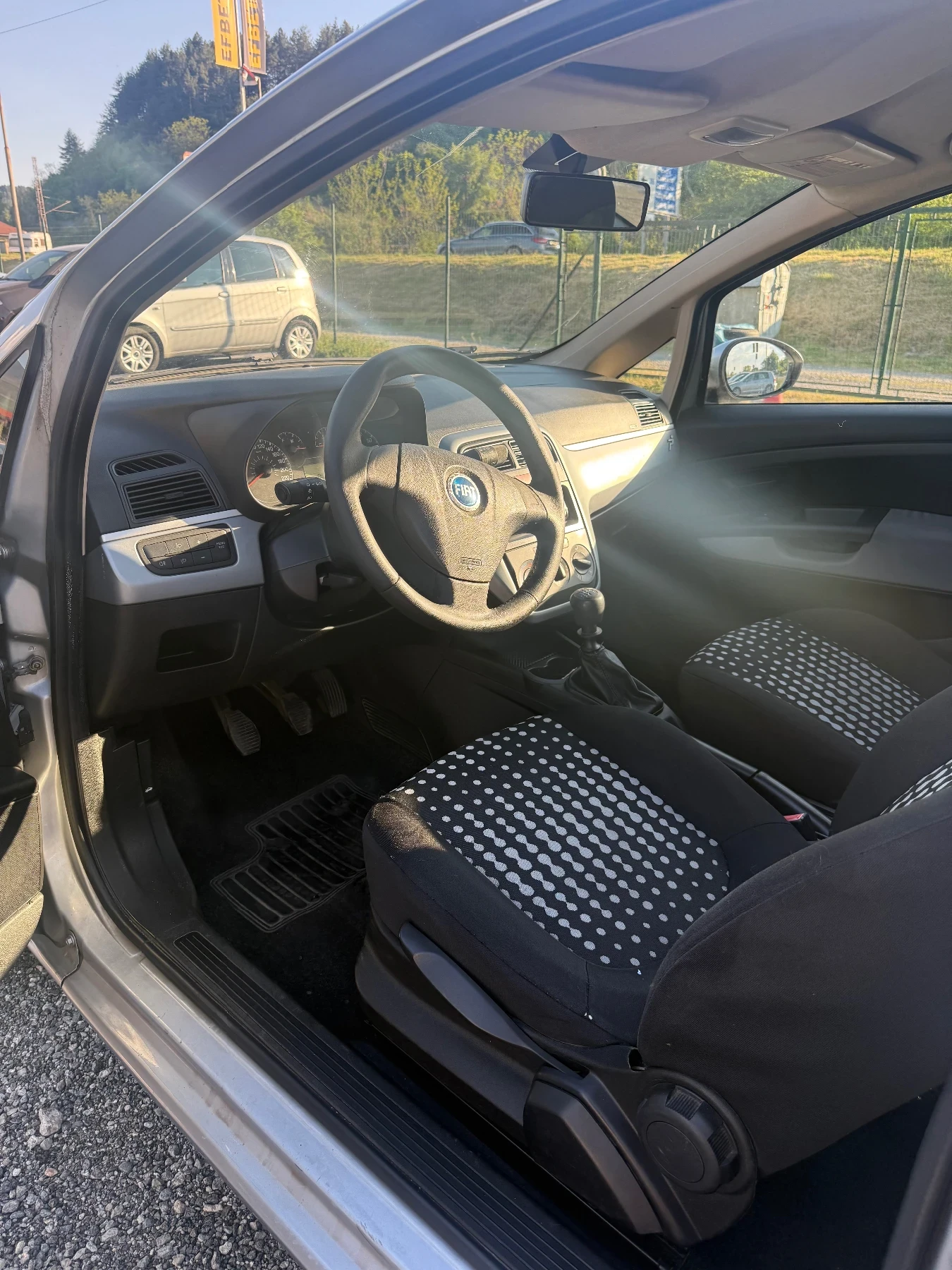 Fiat Punto 1.2 Само 138.000 km , снимка 7 - Автомобили и джипове - 54443859