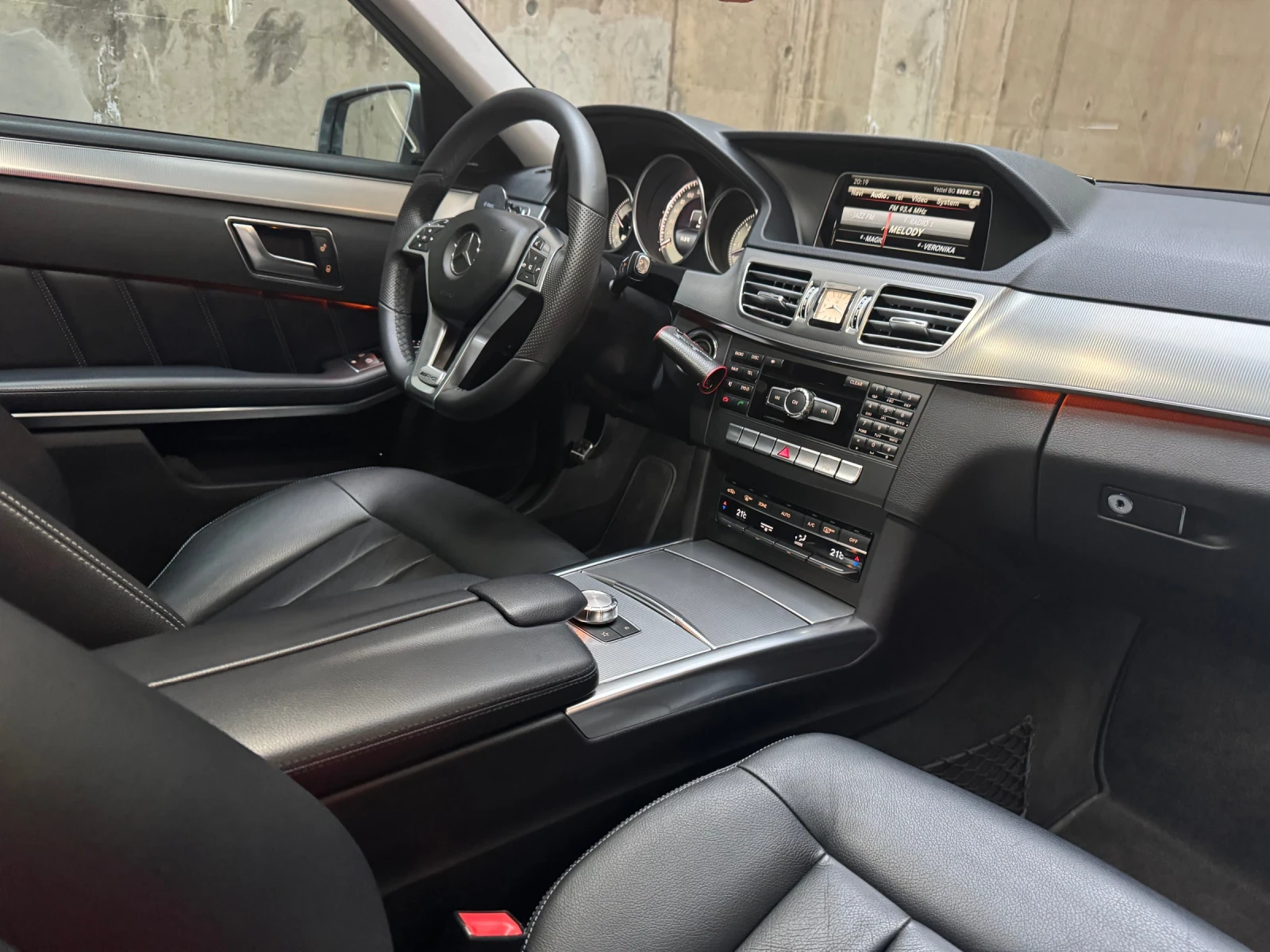 Mercedes-Benz E 350 4matic bluetec, снимка 11 - Автомобили и джипове - 54654811