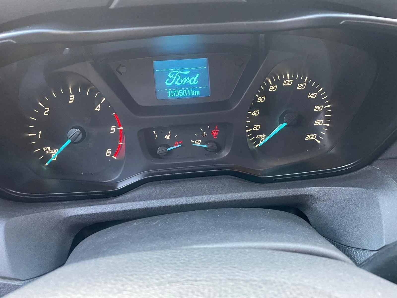 Ford Transit Custom 2.0 tdci 131 hp, снимка 14 - Автомобили и джипове - 54704796