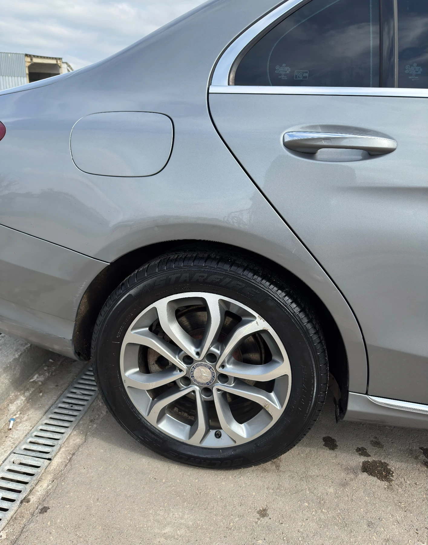 Mercedes-Benz C 300, снимка 6 - Автомобили и джипове - 54736330