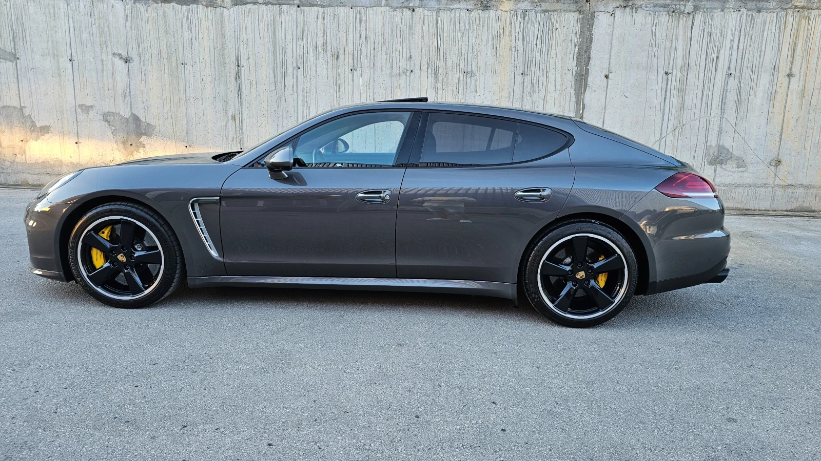 Porsche Panamera  turbo S 60000 км, снимка 7 - Автомобили и джипове - 54980144