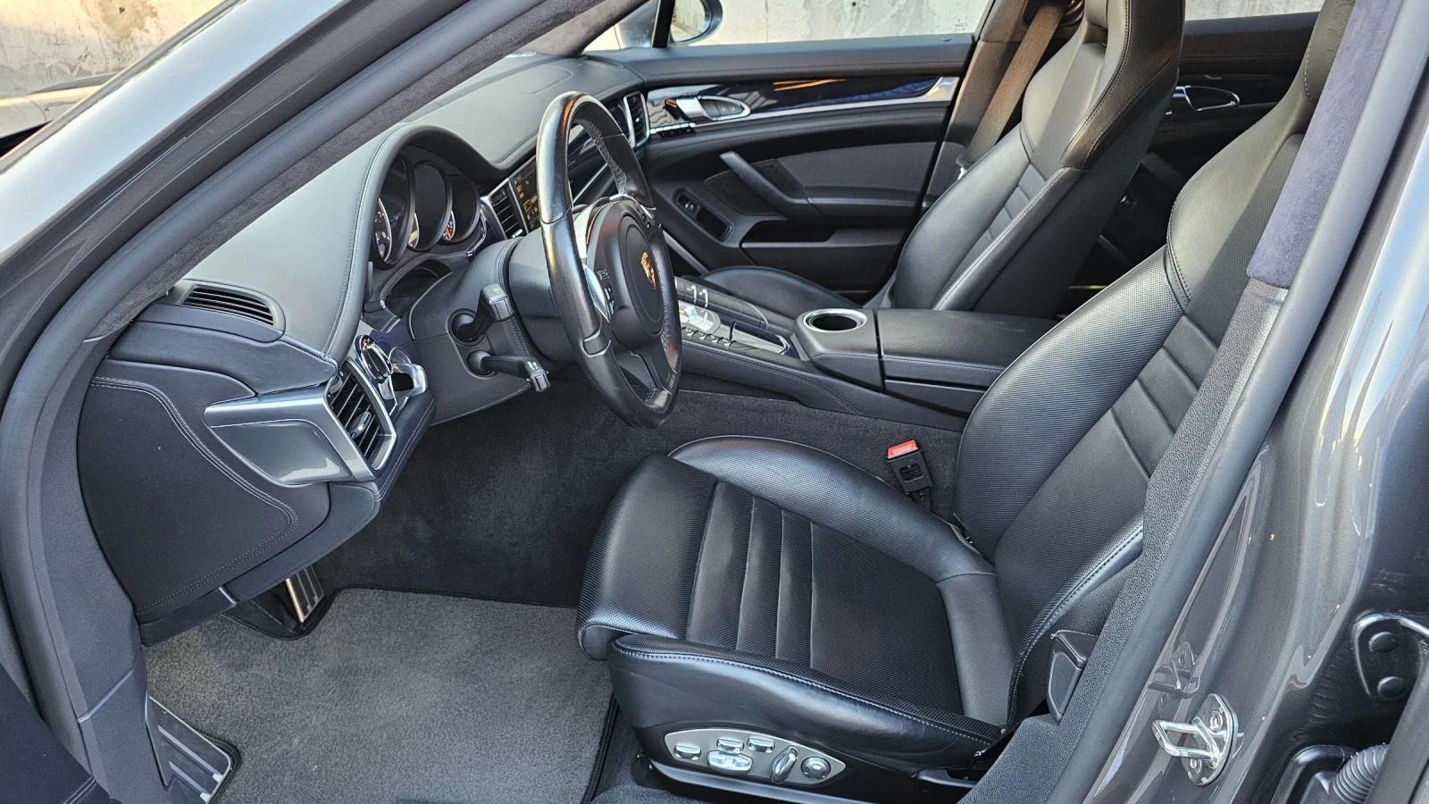Porsche Panamera  turbo S 60000 км, снимка 15 - Автомобили и джипове - 54980144