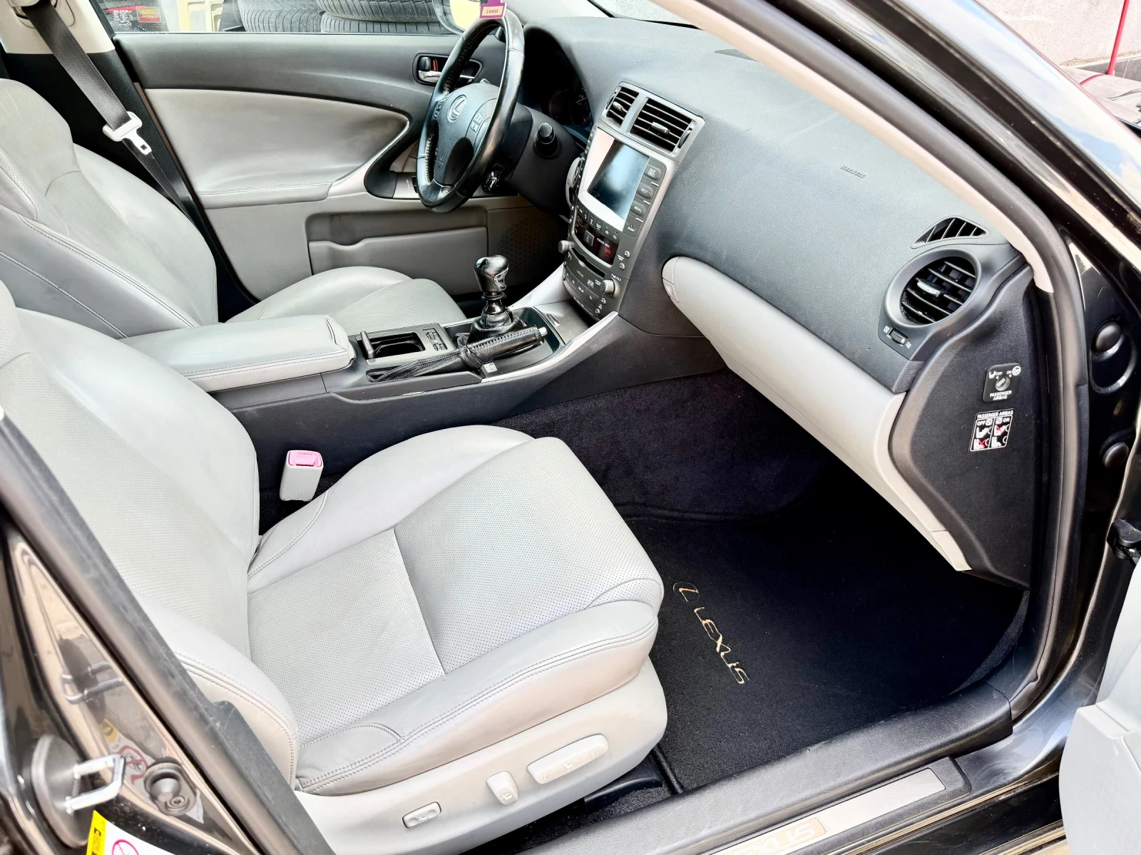 Lexus IS 220d F-SPORT-LUXURI-���� -���� -190�.�� ������-������ | Mobile.bg � ����������� 12