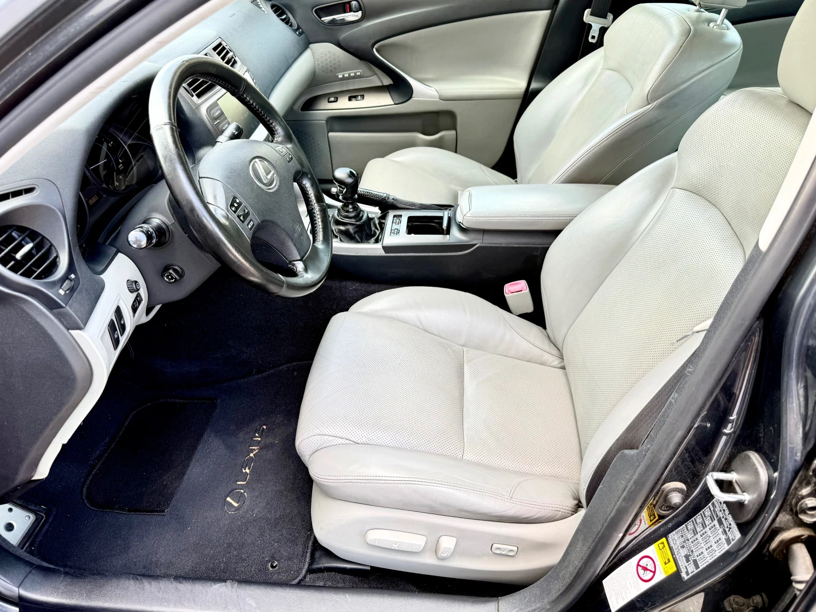 Lexus IS 220d F-SPORT-LUXURI-���� -���� -190�.�� ������-������ | Mobile.bg � ����������� 9