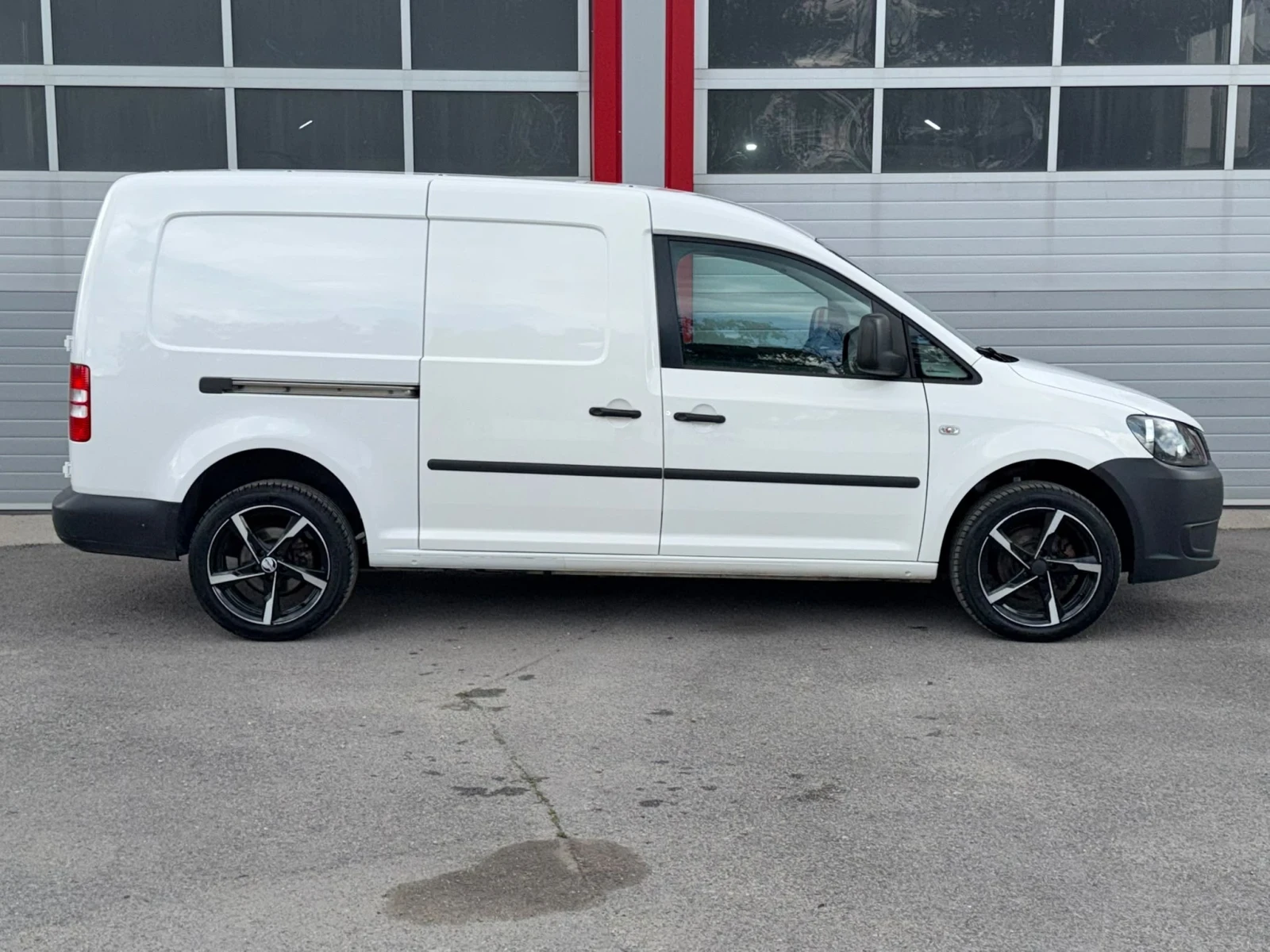 VW Caddy 1.6TDI MAXI KLIMATIK EVRO 5B N1 ЛИЗИНГ!!!, снимка 7 - Автомобили и джипове - 55178586