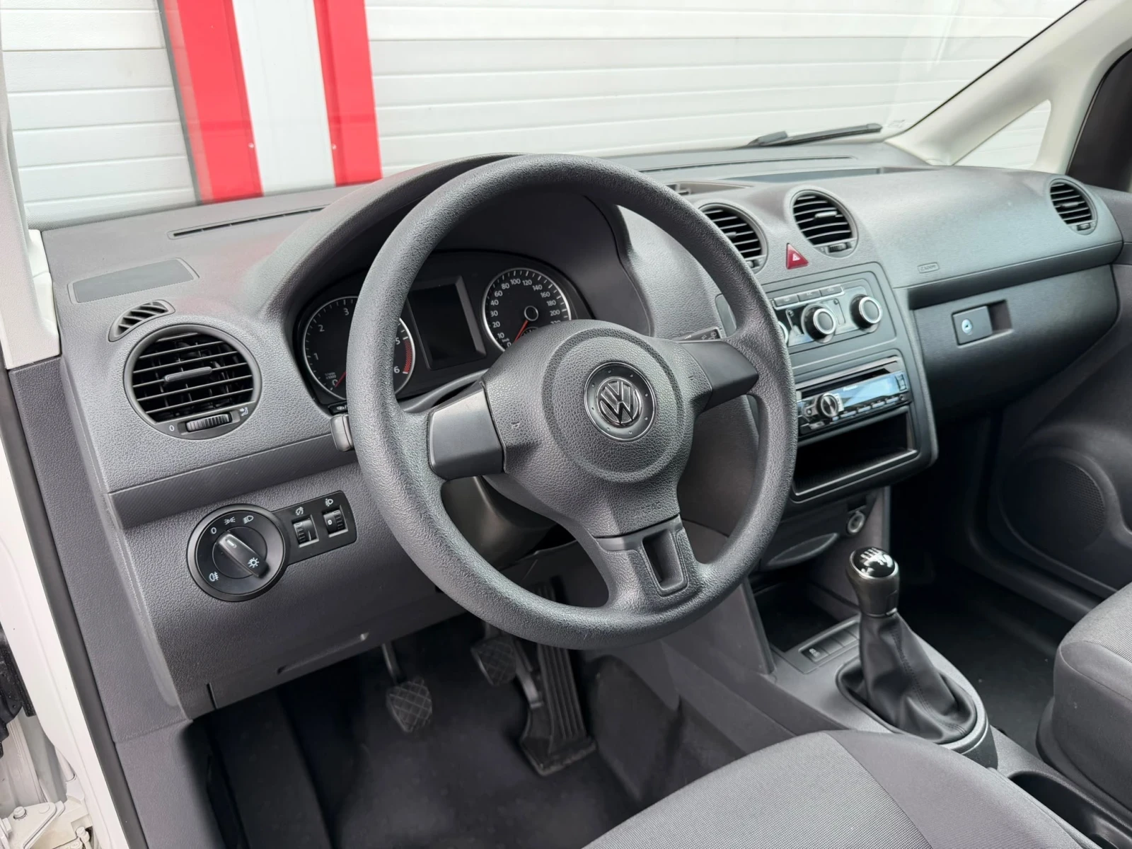 VW Caddy 1.6TDI MAXI KLIMATIK EVRO 5B N1 ЛИЗИНГ!!!, снимка 14 - Автомобили и джипове - 55178586