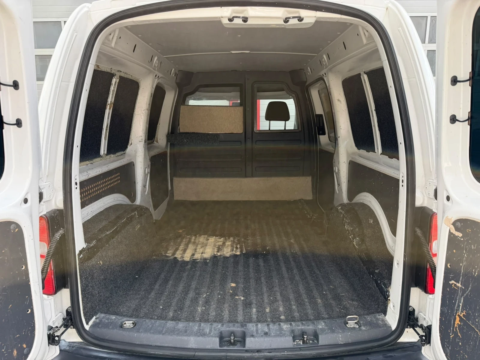 VW Caddy 1.6TDI MAXI KLIMATIK EVRO 5B N1 ЛИЗИНГ!!!, снимка 11 - Автомобили и джипове - 55178586