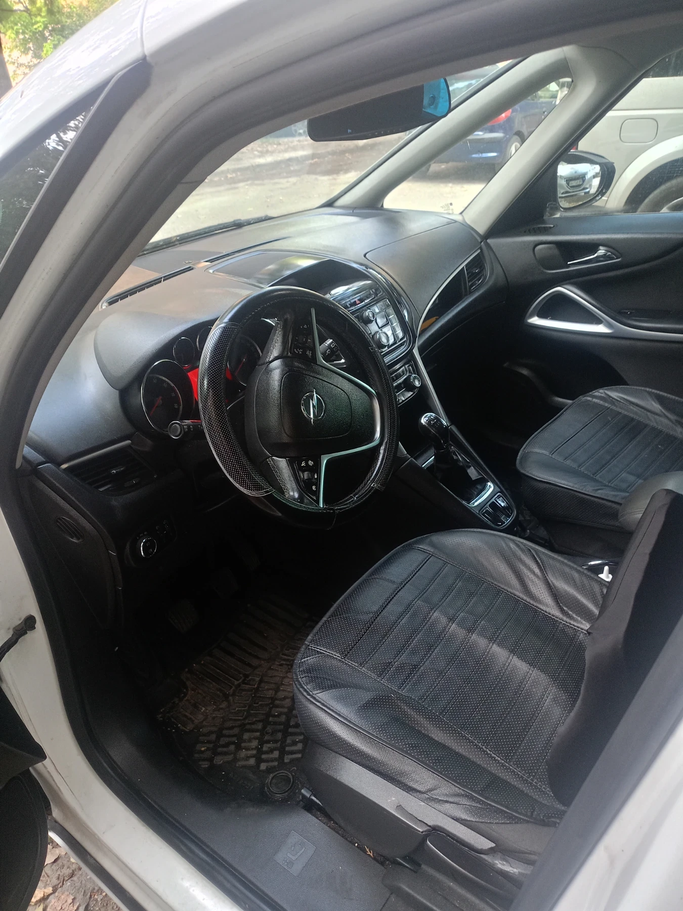Opel Zafira 1.6еко м, снимка 4 - Автомобили и джипове - 55659902