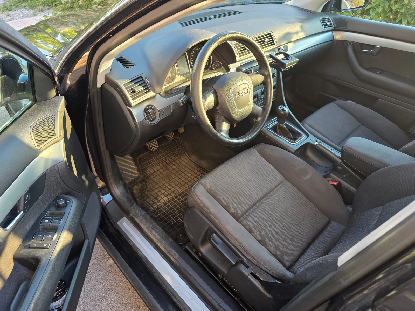Audi A4 2.0 TDI, снимка 10 - Автомобили и джипове - 55774751