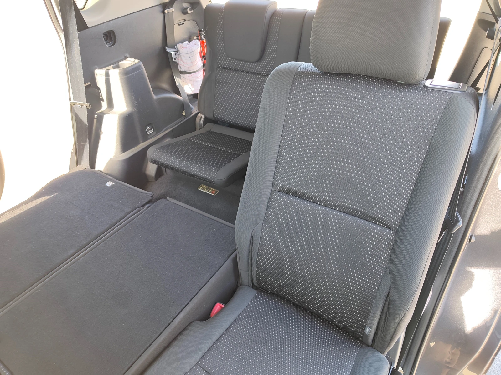 Toyota Corolla verso, снимка 14 - Автомобили и джипове - 56267911