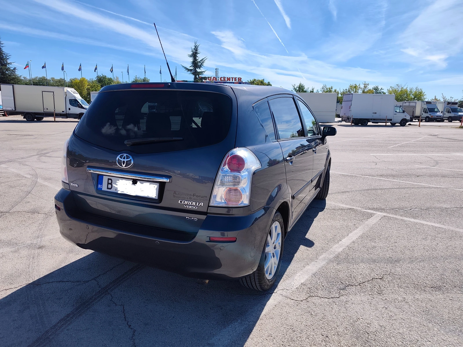 Toyota Corolla verso, снимка 3 - Автомобили и джипове - 56267911