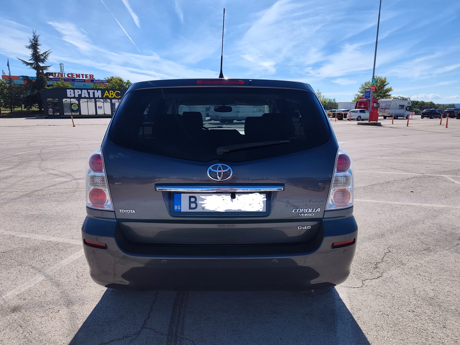 Toyota Corolla verso, снимка 4 - Автомобили и джипове - 56267911