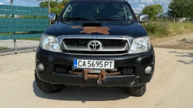 Toyota Hilux 2.5, снимка 1