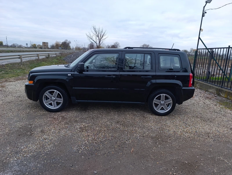 Jeep Patriot 2.4i- БЕНЗИН-4х4, снимка 4 - Автомобили и джипове - 47993026