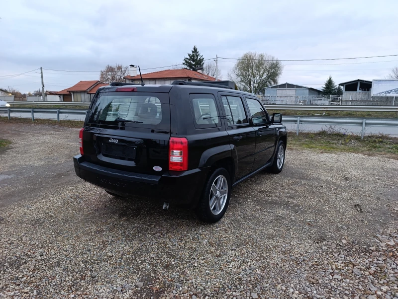 Jeep Patriot 2.4i- БЕНЗИН-4х4, снимка 7 - Автомобили и джипове - 47993026