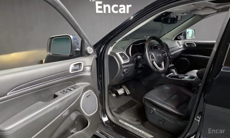 Jeep Grand cherokee, снимка 10 - Автомобили и джипове - 52819457