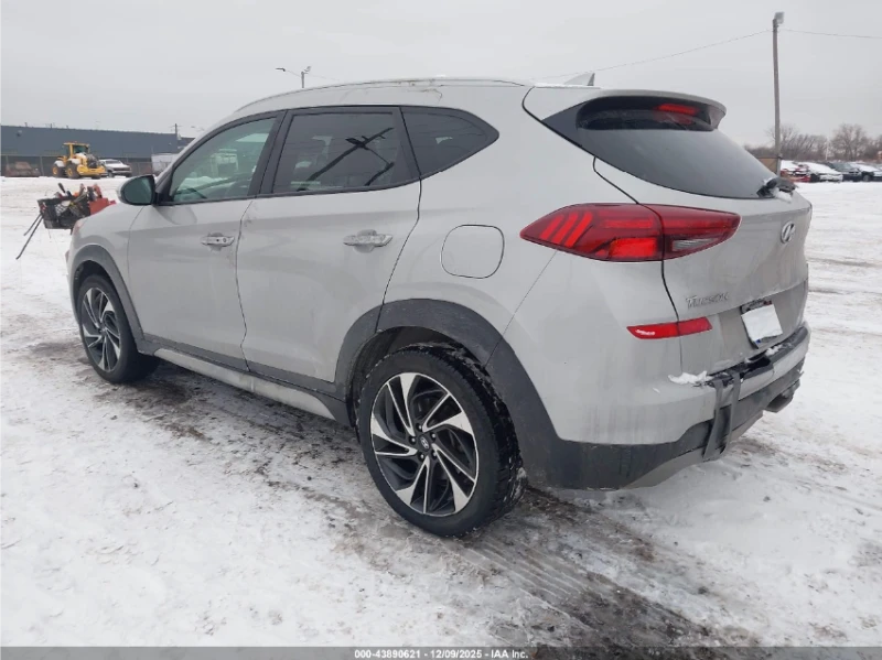Hyundai Tucson AWD* ПОДГРЕВ* CARPLAY* PREMIUM SOUND, снимка 4 - Автомобили и джипове - 52910149