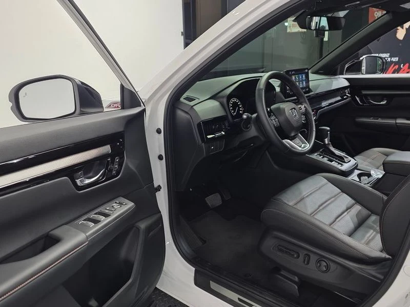 Honda Cr-v 2.0 Hybrid Touring 2WD| 204к.с.| ВКЛ.ТЕХНОТЕСТ, снимка 10 - Автомобили и джипове - 55135205
