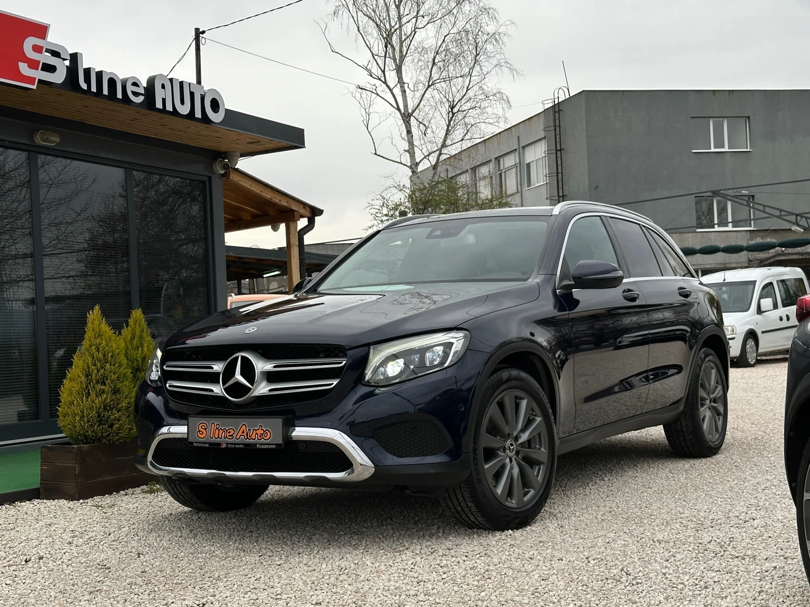 Mercedes-Benz GLC 250 4matic* Exclusive* Панорама* Камера* Led*  | Mobile.bg — изображение 1