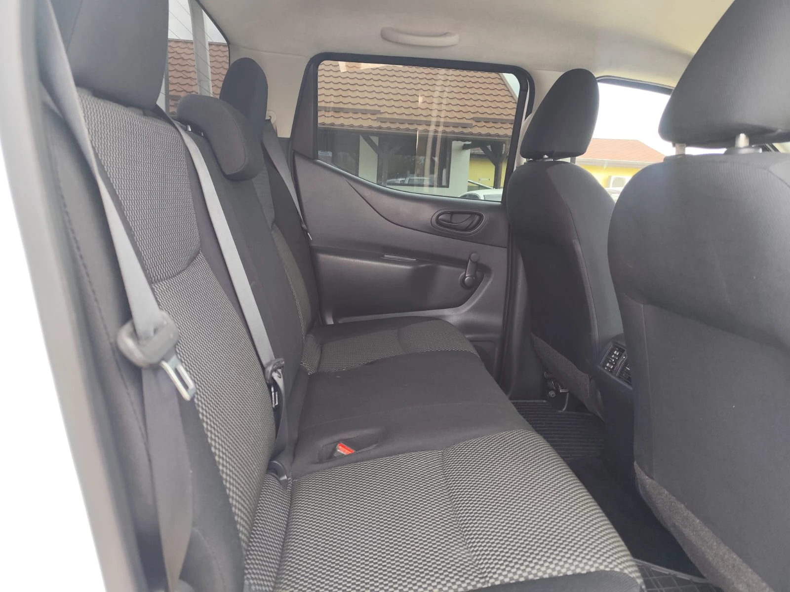 Nissan Navara 2.3 ����� ������ | Mobile.bg � ����������� 14