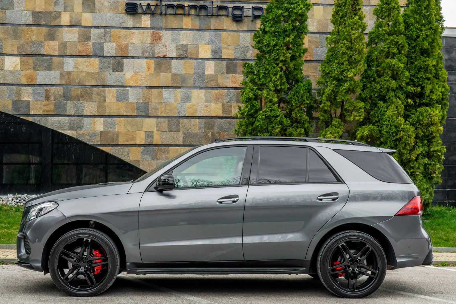 Mercedes-Benz GLE 350 d* 4MATIC* AMG* NIGHT PACK* 3XTV* PANORAMA | Mobile.bg � ����������� 2