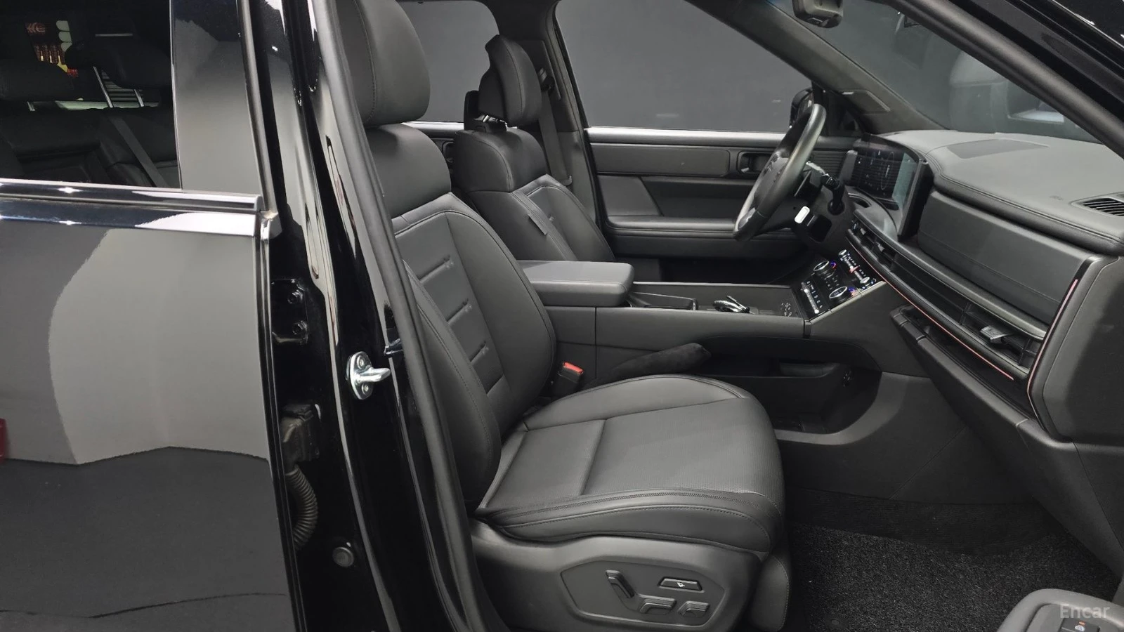 Hyundai Santa fe Calligraphy* 4WD* DISTRONIC* МАСАЖИ* ОБДУХ* 360* , снимка 9 - Автомобили и джипове - 55595186