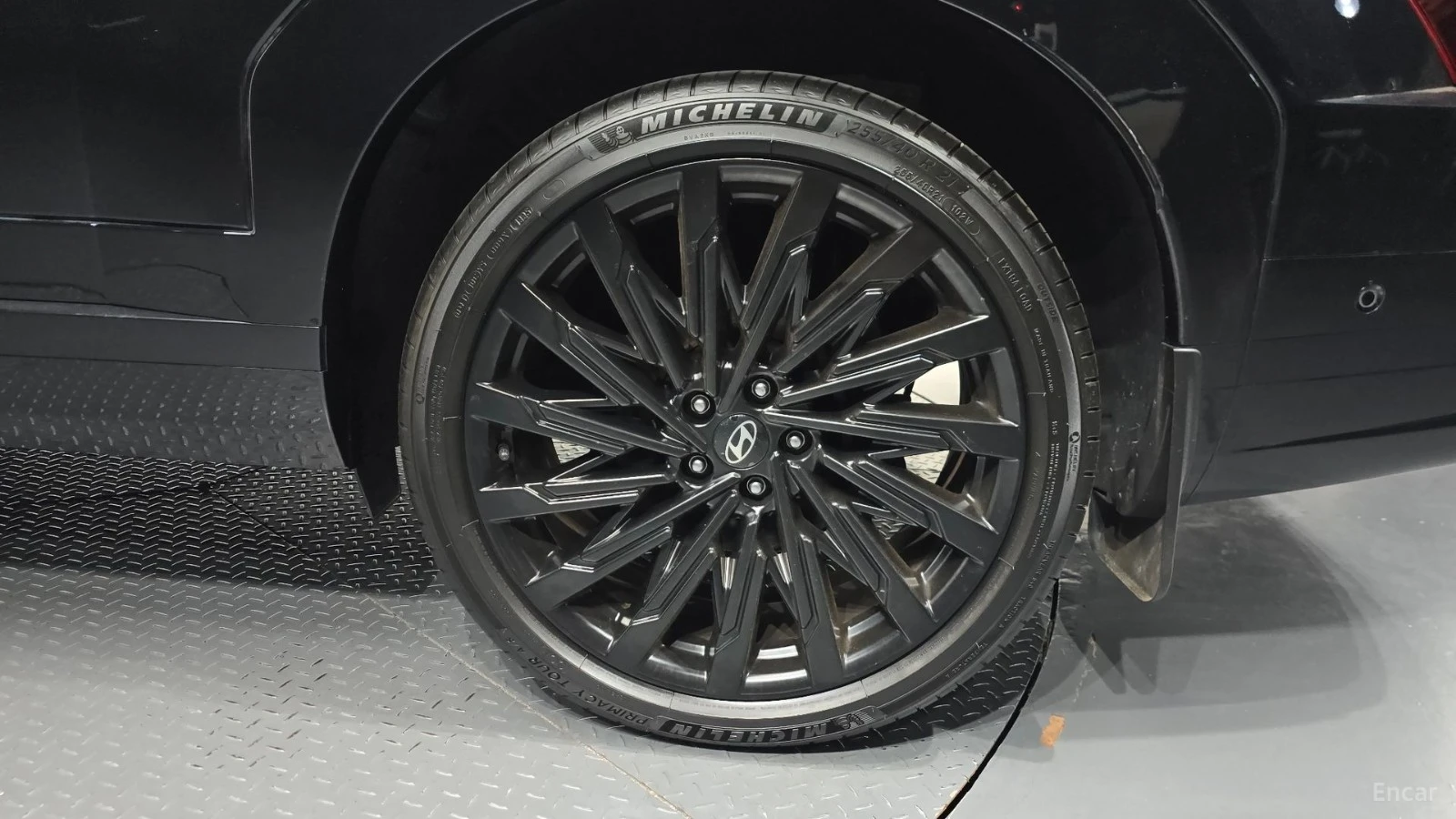 Hyundai Santa fe Calligraphy* 4WD* DISTRONIC* МАСАЖИ* ОБДУХ* 360* , снимка 16 - Автомобили и джипове - 55595186