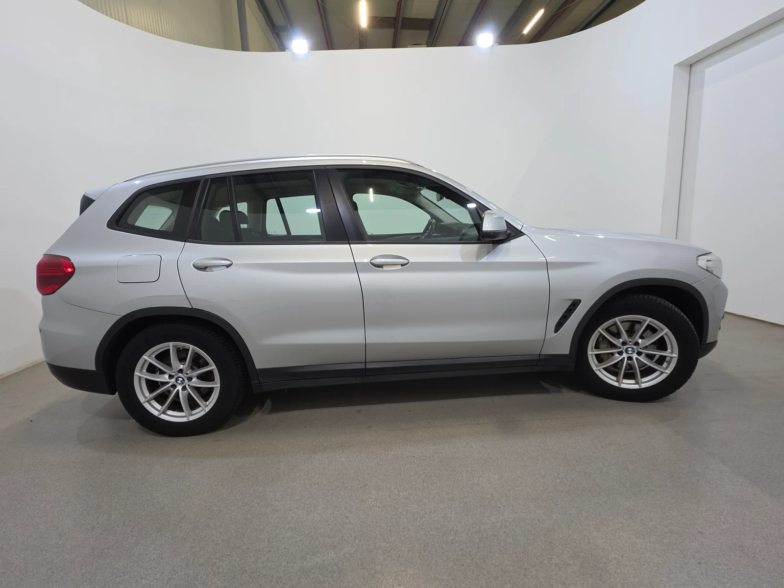 BMW X3 xDrive30e Plug-In Hybrid Aut. LC-Pro, снимка 5 - Автомобили и джипове - 55900550