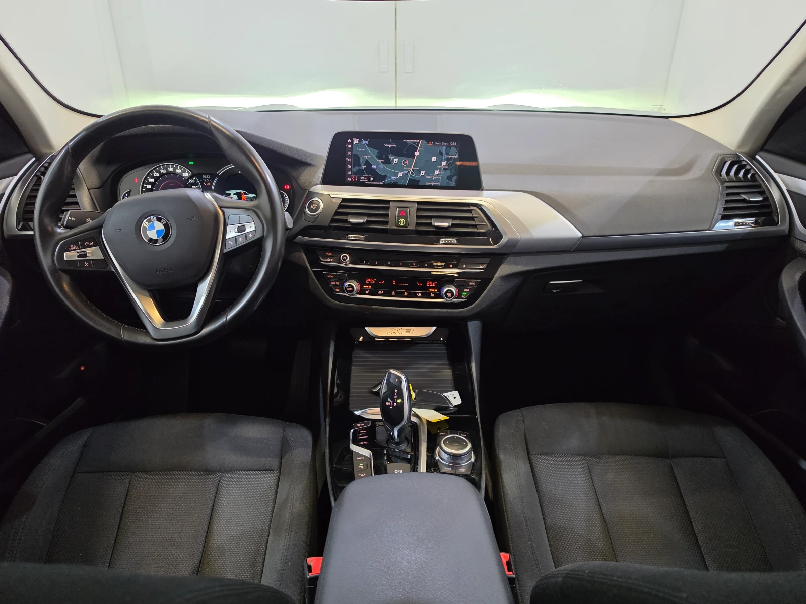 BMW X3 xDrive30e Plug-In Hybrid Aut. LC-Pro, снимка 8 - Автомобили и джипове - 55900550
