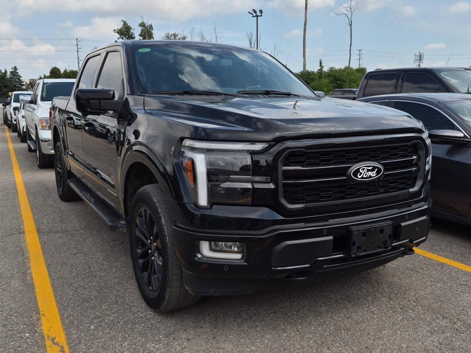 Ford F150 * LARIAT CREW CAB SHORT BED * CARFAX * ОПЦИЯ ЗА ФИ, снимка 2 - Автомобили и джипове - 56059601
