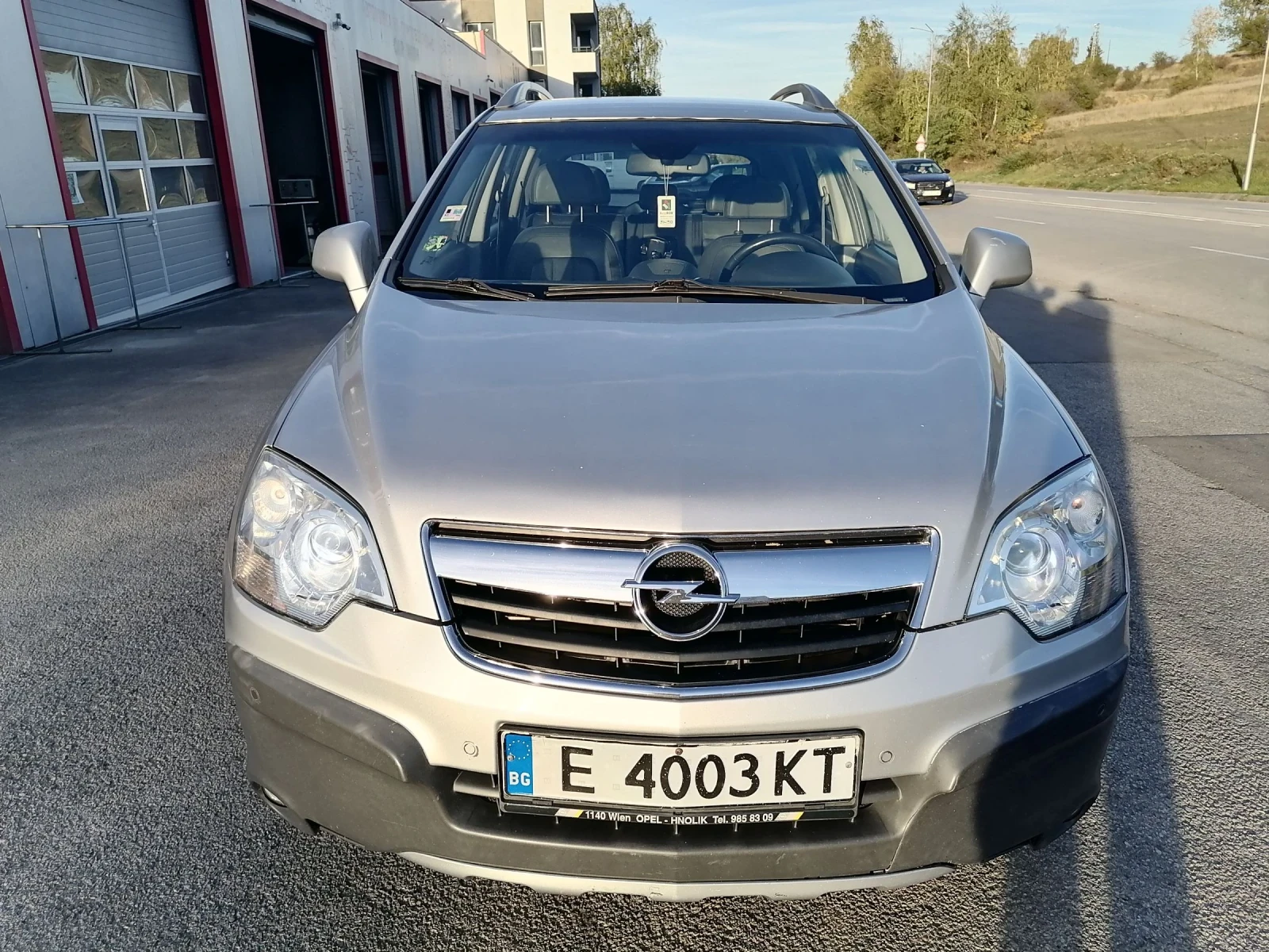 Opel Antara 4x4/Кожа/Автомат/Ксенон, снимка 2 - Автомобили и джипове - 56330428