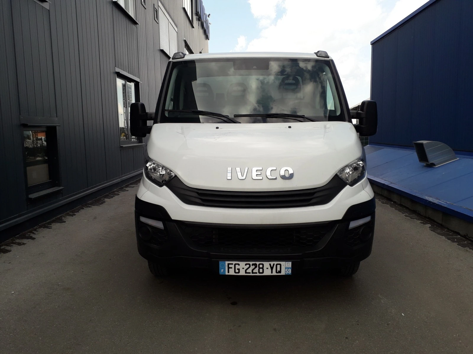 Iveco Daily 35C14 - изображение 2