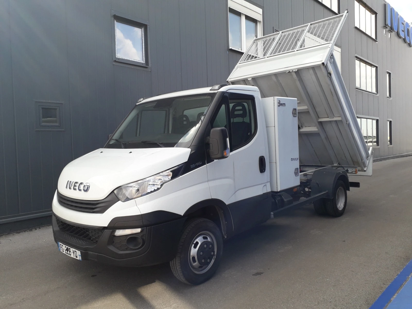 Iveco Daily 35C14 - изображение 7