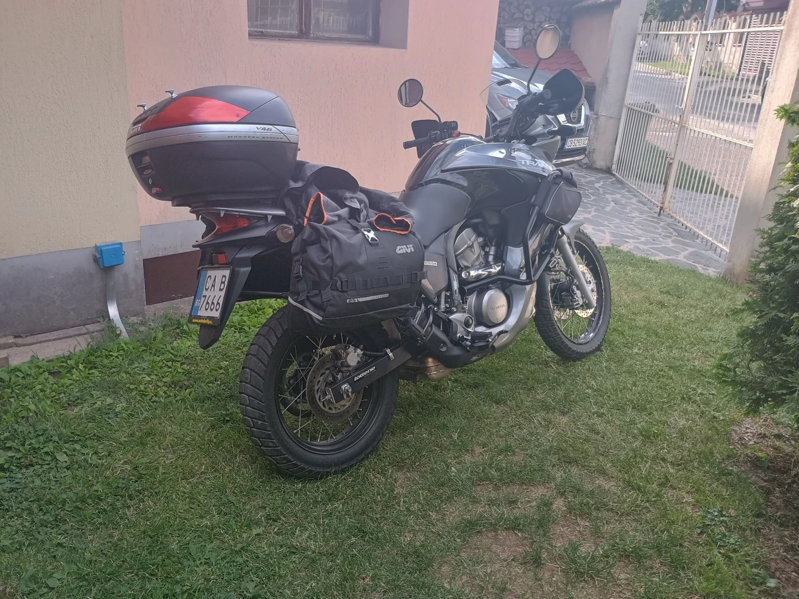 Honda Xlv 700, снимка 2 - Мотоциклети и мототехника - 55284042