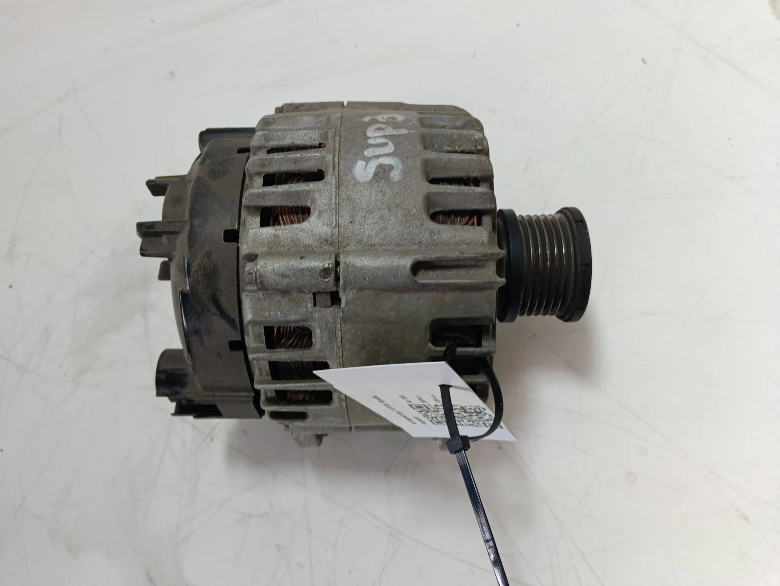 алтернатор 1.6TDI Skoda Superb