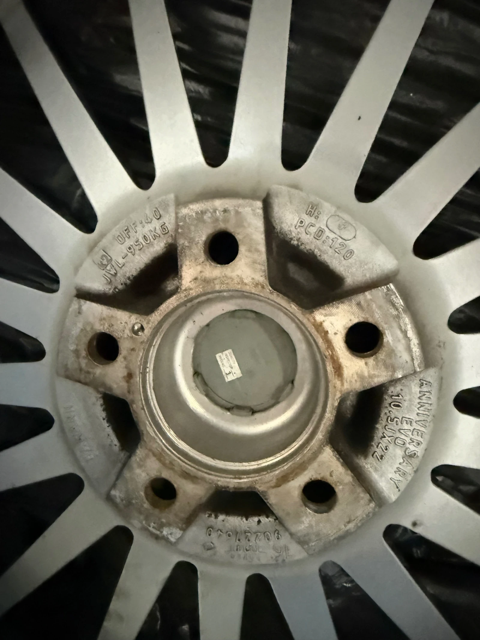 ���� � ������ 275/35R22 | Mobile.bg � ����������� 16