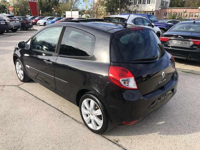 Renault Clio 1.2, AГУ, снимка 5 - Автомобили и джипове - 42985828