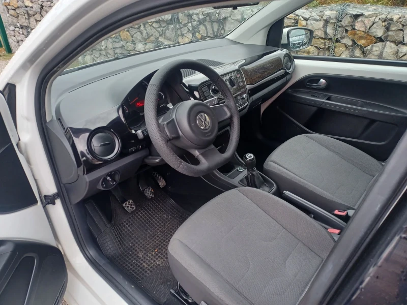 VW Up, снимка 10 - Автомобили и джипове - 47954246