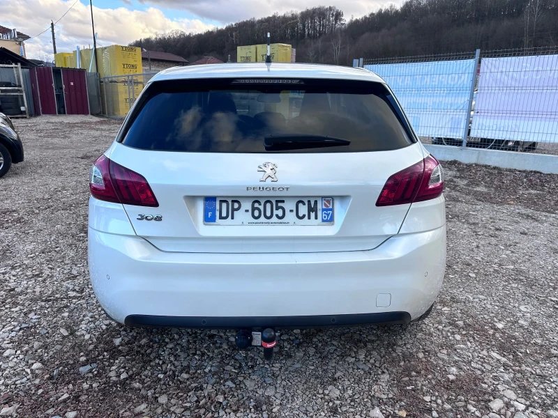 Peugeot 308 1.2 e-THP АВТОМАТИК 106000км!!!ЛИЗИНГ БАРТЕР, снимка 6 - Автомобили и джипове - 48057923