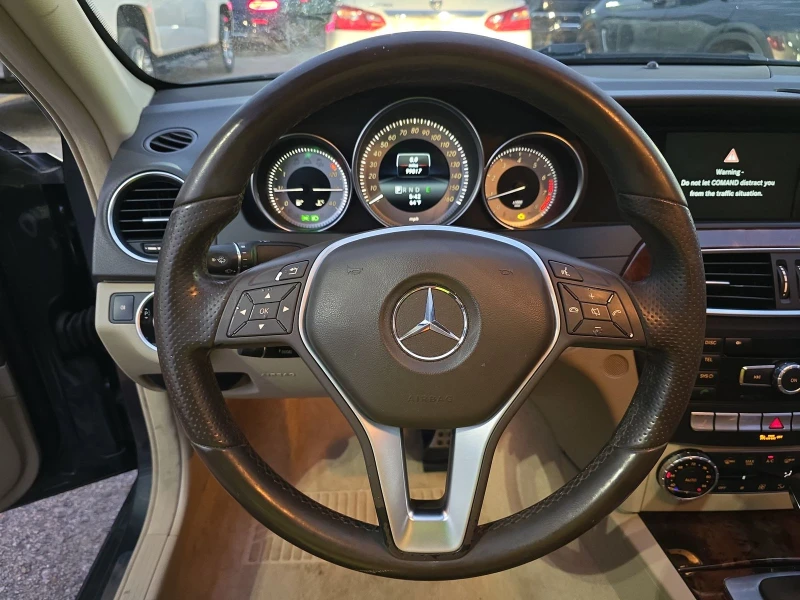 Mercedes-Benz C 250 AMG * LED * CD * BLUETOOTH * CAMERA , снимка 9 - Автомобили и джипове - 48627556