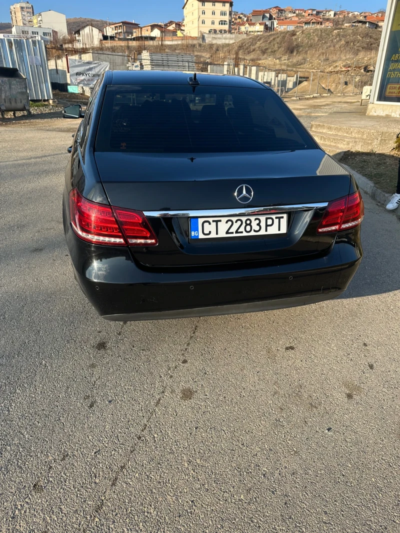 Mercedes-Benz E 200, снимка 2 - Автомобили и джипове - 49064652